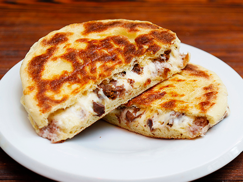 Kavurmalı Bazlama Tost